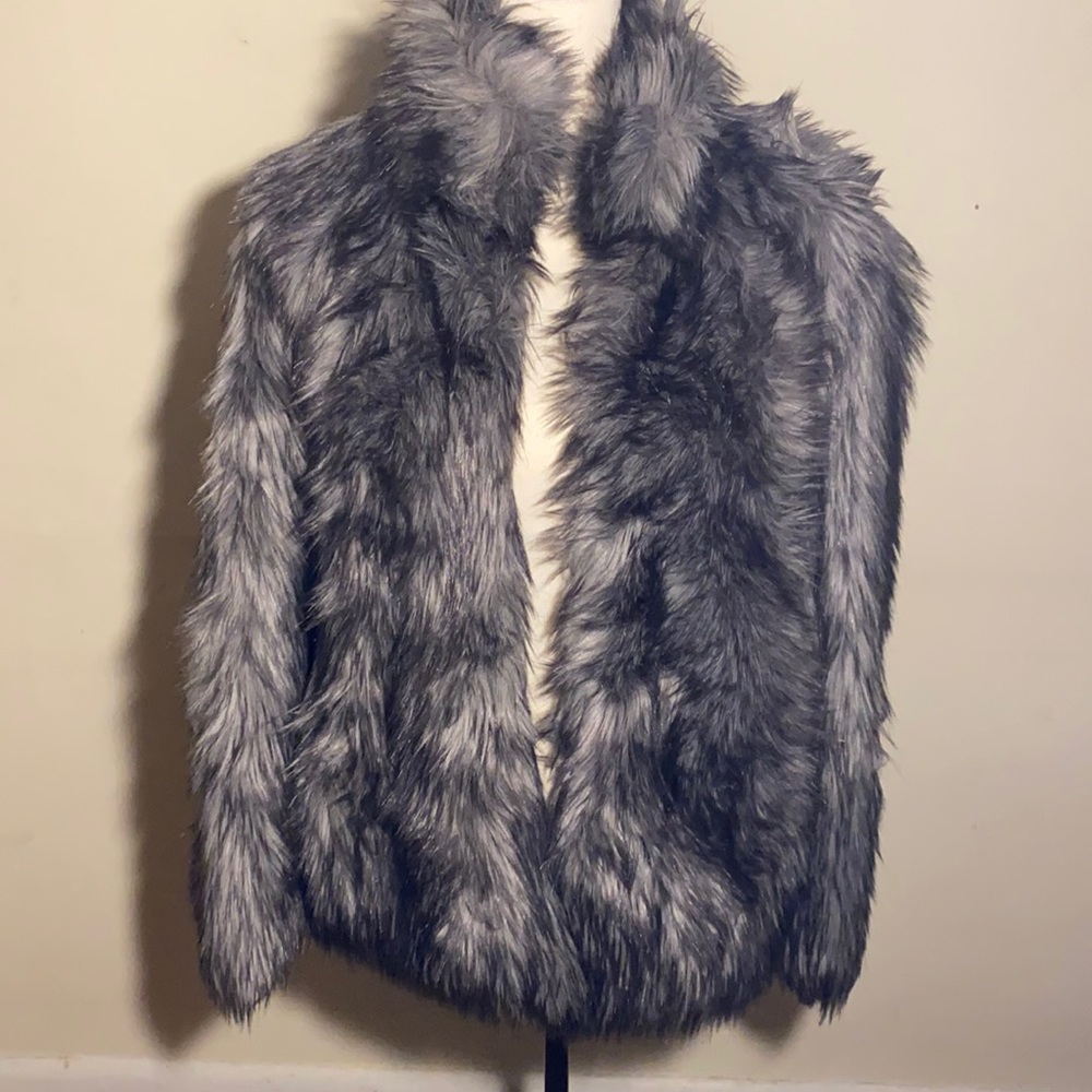 Excellent condition Wildflowers faux fur coat size M